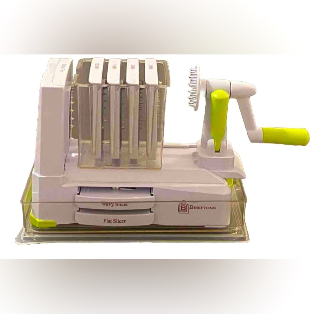 Brieftons 7-Blade Vegetable Spiralizer - White/Green